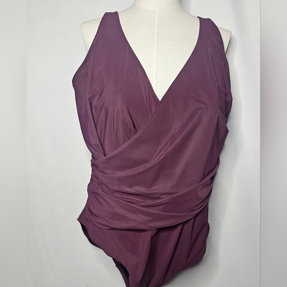 L. L. Bean Swimsuit - Picture 3 of 6